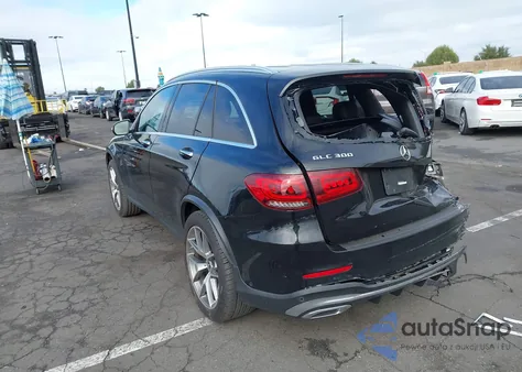 2021 Mercedes-Benz Glc 300 4Matic Suv z USA, uszkodzony, nr VIN W1N0G8EB0MF879645